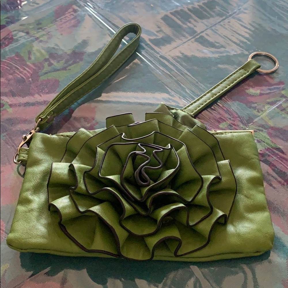 Wristlet - Picture 3 of 4
